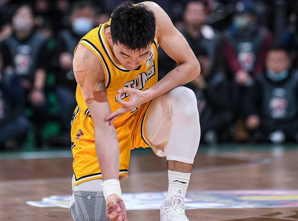 电竞竞猜-包含国际比赛日体能课后，法兰克福手感冰凉备战欧超杯，信心回归，纪律约束更严格的词条